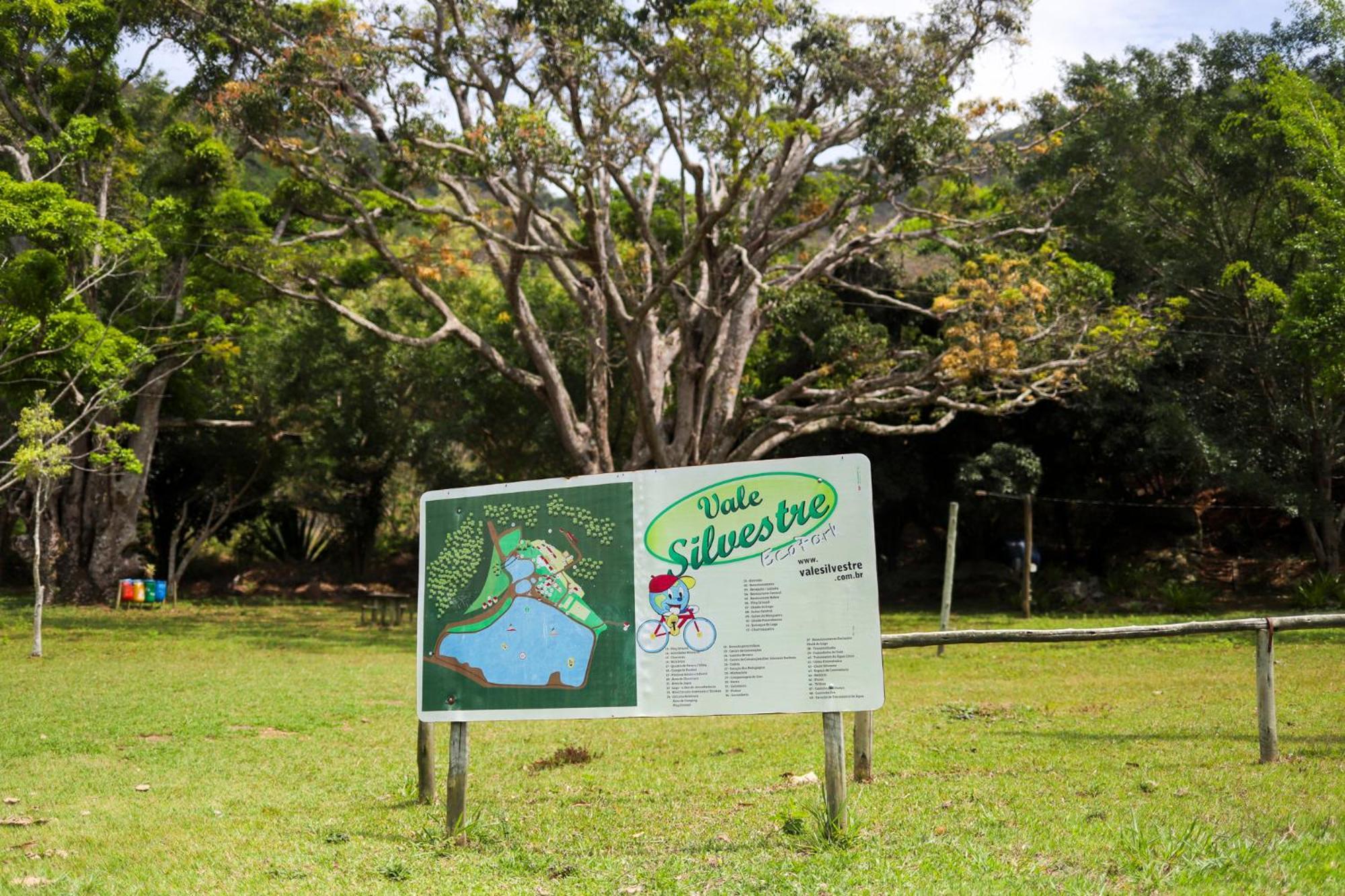 Отель Vale Silvestre Eco Park Говернадор-Валадарис Экстерьер фото